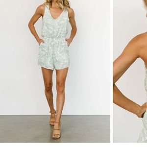 NWT Gilli Tank Romper, Medium, Sage Palm Print